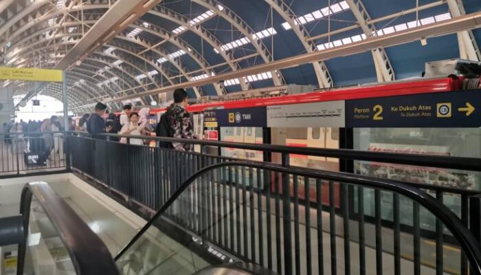 3,8 Juta Penumpang Naik LRT Jabodebek di dalam Kuartal I-2024