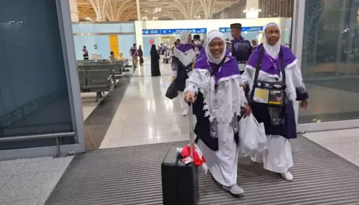 7.773 Jemaah Haji Nusantara dari 12 Embarkasi Bertolak ke Madinah Hari Hal ini