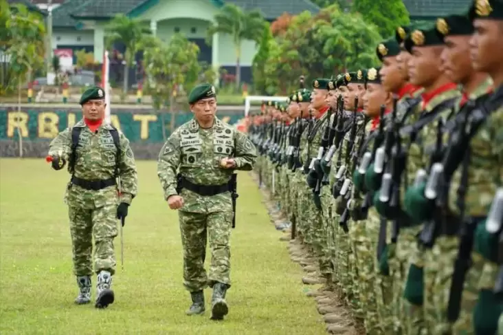 Arti Baret Hijau Dalam Militer Indonesi yang mana Identik dengan TNI AD