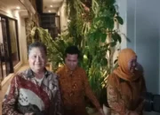 Khofifah-Emil Tiba dalam Kediaman Airlangga, Bakal Terima Rekomendasi Pilgub Jatim?