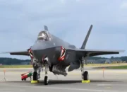 2 Jet Tempur Siluman F-35 Negeri Matahari Terbit Mendarat Darurat ke Bandara Komersial, Militer Bungkam