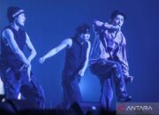 B.I menerbitkan konser pada Ibukota Indonesia dengan lagu “Michelangelo”