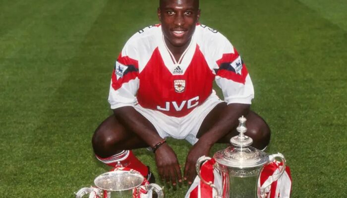 Mantan penyerang Arsenal Kevin Campbell meninggal dunia