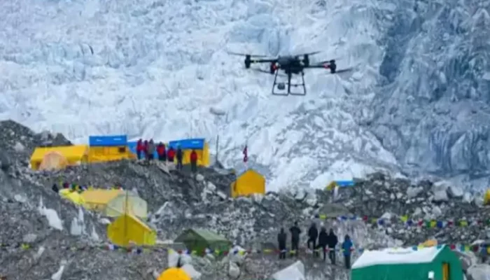 Ukir Sejarah, Drone China Terbang ke Puncak Everest